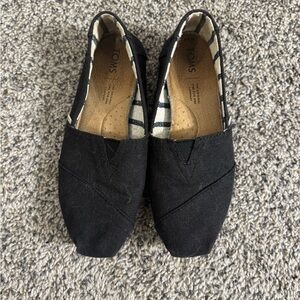 Toms Black Canvas Slip-On Flats